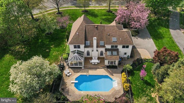 13 BROOKSIDE COURT, Cranbury, NJ 08512