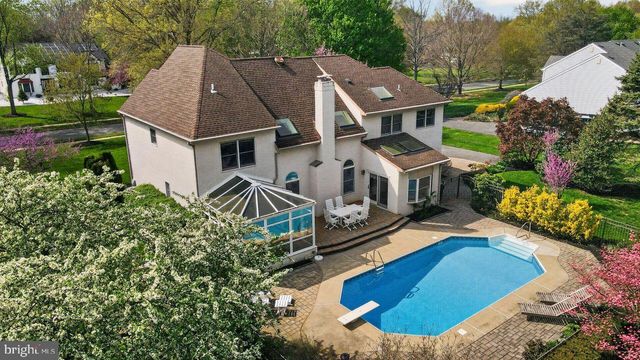 13 BROOKSIDE COURT, Cranbury, NJ 08512