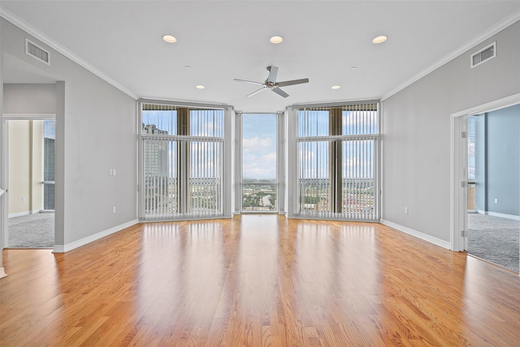 500 Throckmorton Street 2701, Fort Worth, TX 76102