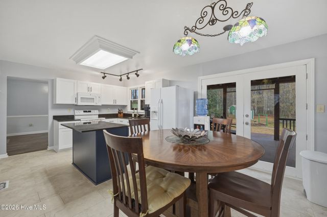 153 N Point Boulevard, Moyock, NC 27958