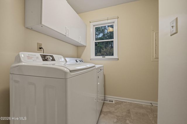 153 N Point Boulevard, Moyock, NC 27958