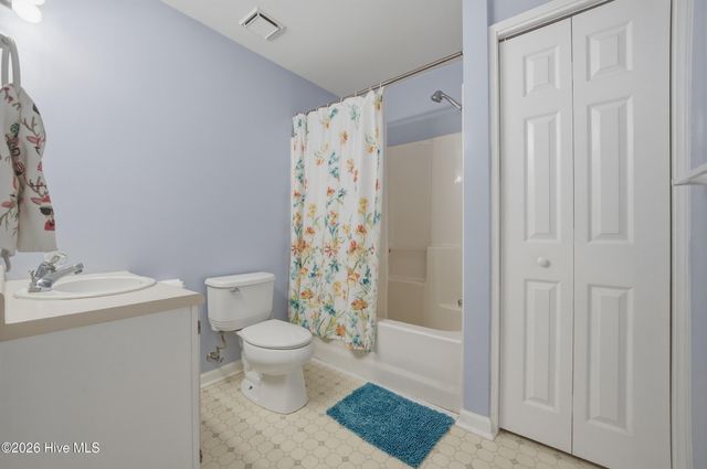 153 N Point Boulevard, Moyock, NC 27958