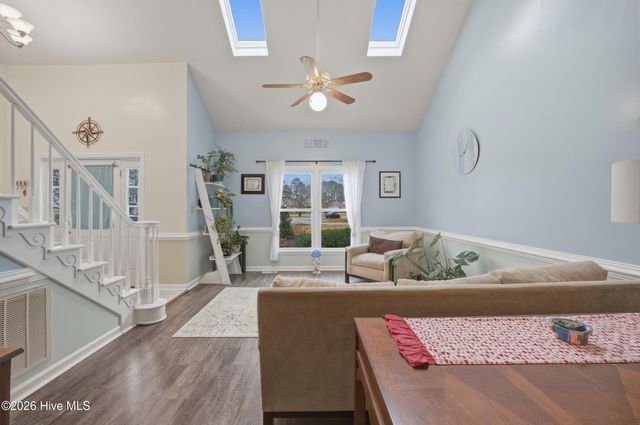 153 N Point Boulevard, Moyock, NC 27958