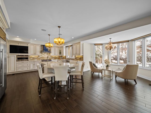 1437 Sunset Ridge Road, Glenview, IL 60025