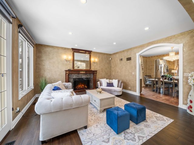 1437 Sunset Ridge Road, Glenview, IL 60025