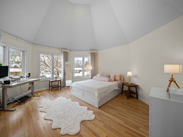 1437 Sunset Ridge Road, Glenview, IL 60025