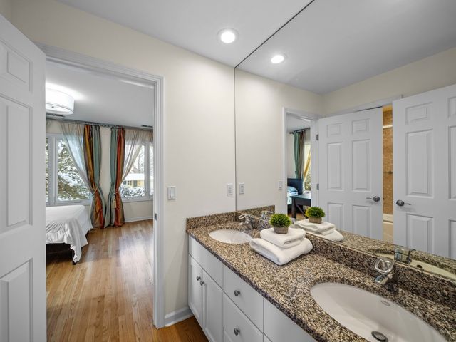 1437 Sunset Ridge Road, Glenview, IL 60025