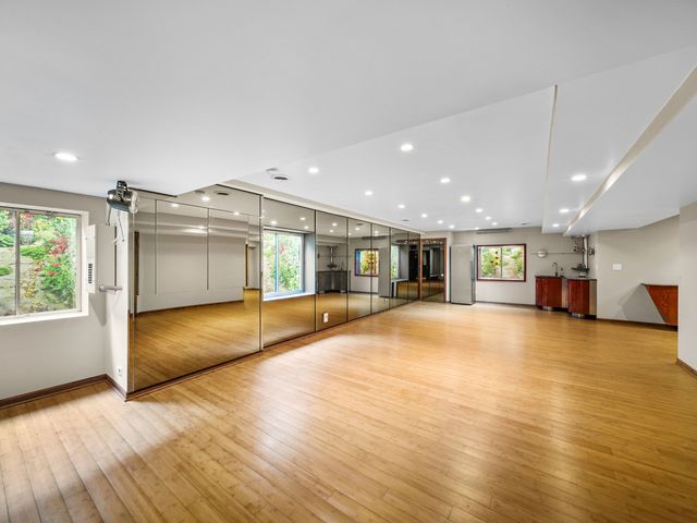 1437 Sunset Ridge Road, Glenview, IL 60025