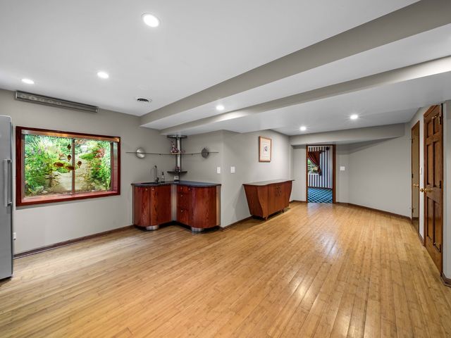 1437 Sunset Ridge Road, Glenview, IL 60025