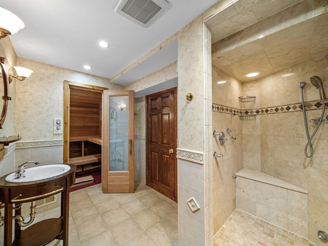 1437 Sunset Ridge Road, Glenview, IL 60025