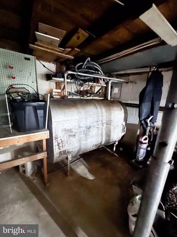 186 W RAILROAD ST, Reedsville, PA 17084