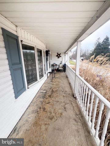 186 W RAILROAD ST, Reedsville, PA 17084