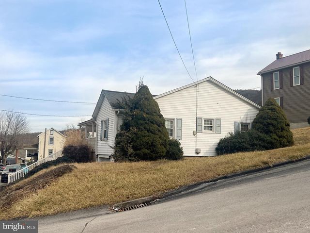 186 W RAILROAD ST, Reedsville, PA 17084