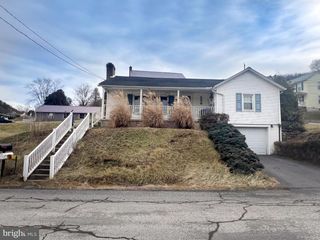 186 W RAILROAD ST, Reedsville, PA 17084