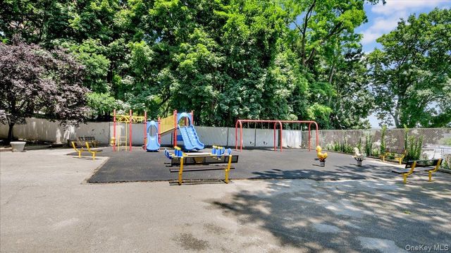 5644 Netherland Avenue 4B, Bronx, NY 10471