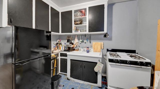5644 Netherland Avenue 4B, Bronx, NY 10471
