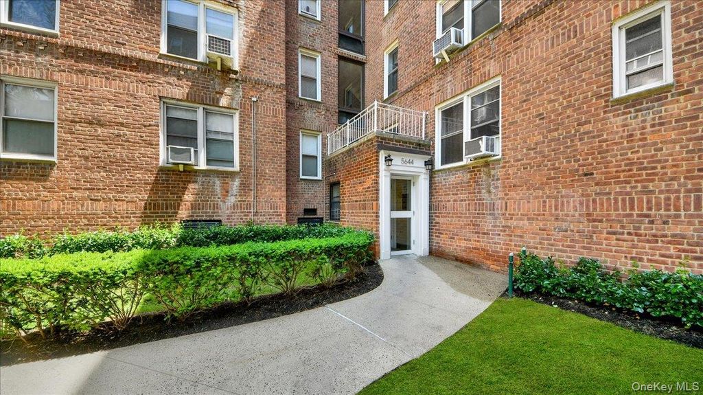5644 Netherland Avenue 4B, Bronx, NY 10471