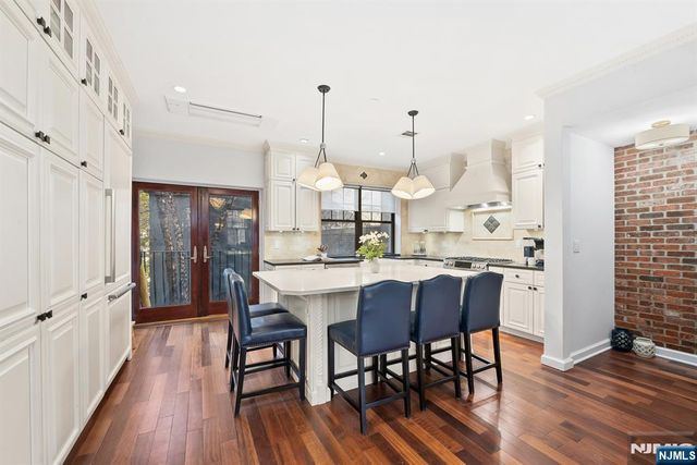 944 Bloomfield Street, Hoboken, NJ 07030