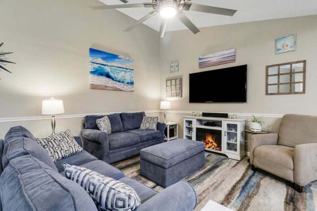 9229 Sun Terrace Circle A Circle, Palm Beach Gardens, FL 33403