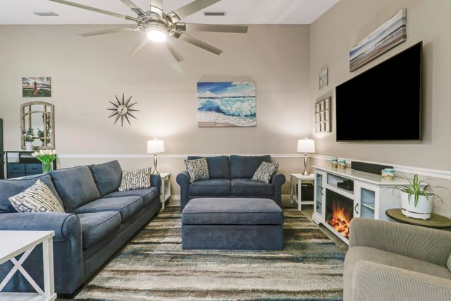 9229 Sun Terrace Circle A Circle, Palm Beach Gardens, FL 33403