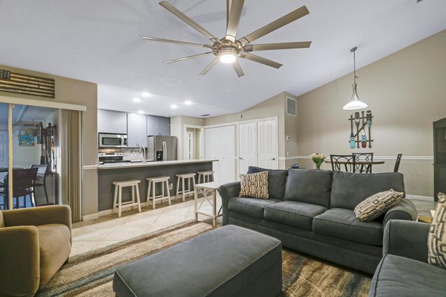 9229 Sun Terrace Circle A Circle, Palm Beach Gardens, FL 33403