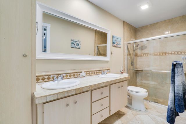 9229 Sun Terrace Circle A Circle, Palm Beach Gardens, FL 33403