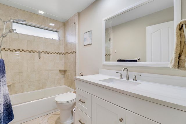 9229 Sun Terrace Circle A Circle, Palm Beach Gardens, FL 33403