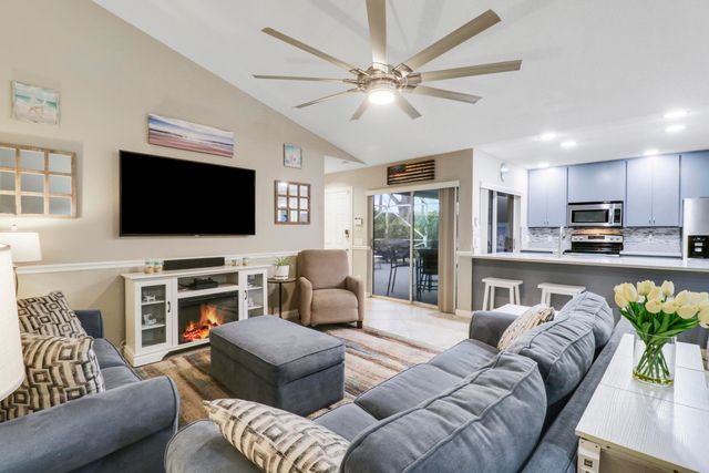 9229 Sun Terrace Circle A Circle, Palm Beach Gardens, FL 33403