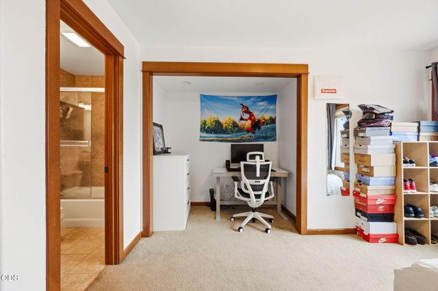 9220 Yank Gulch Road, Talent, OR 97540