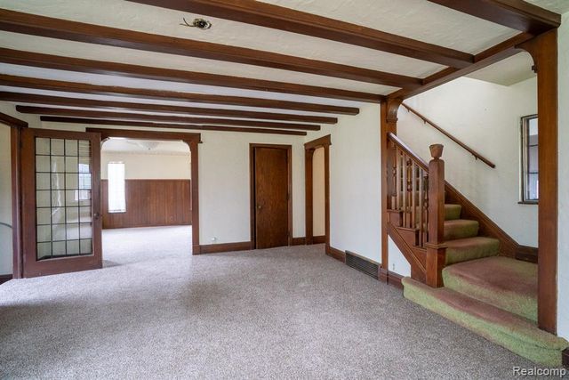 26470 Meadowood Court, Lathrup Village, MI 48076