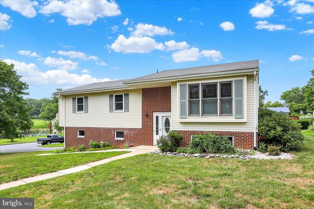 61 SHERATON DRIVE, Carlisle, PA 17013