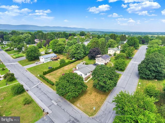 61 SHERATON DRIVE, Carlisle, PA 17013