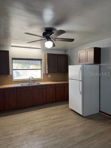 5841 SE BABB ROAD, Belleview, FL 34420