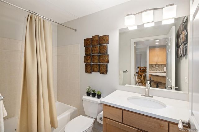 4875 S Monaco Street 108, Denver, CO 80237