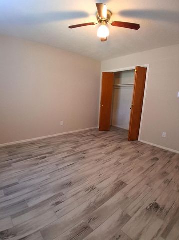 7205 Beechnut Street A, Houston, TX 77074
