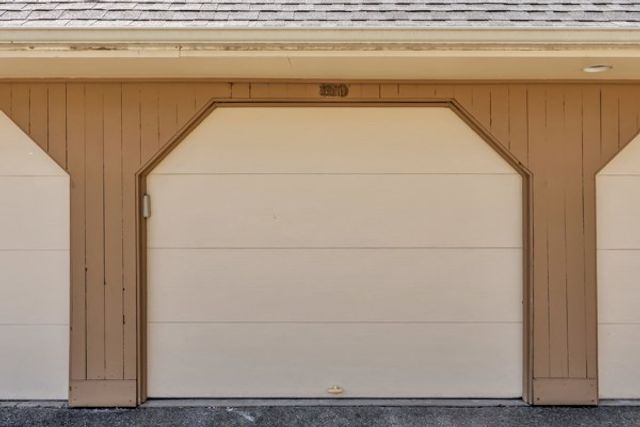 35 Essex Green Lane D, Peabody, MA 01960