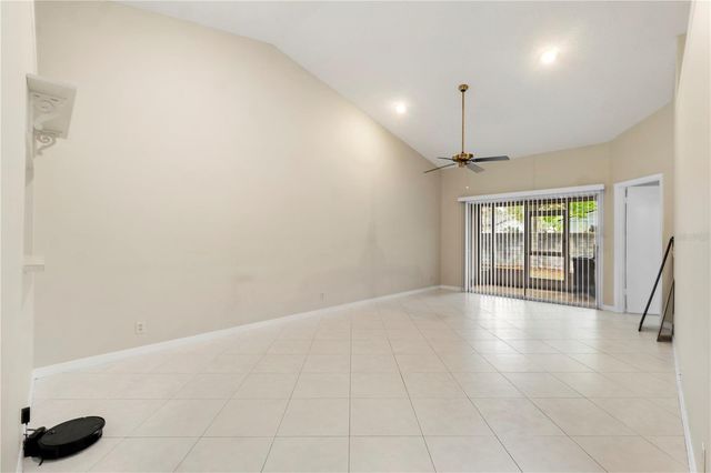 623 RED OAK CIRCLE 121, Altamonte Springs, FL 32701