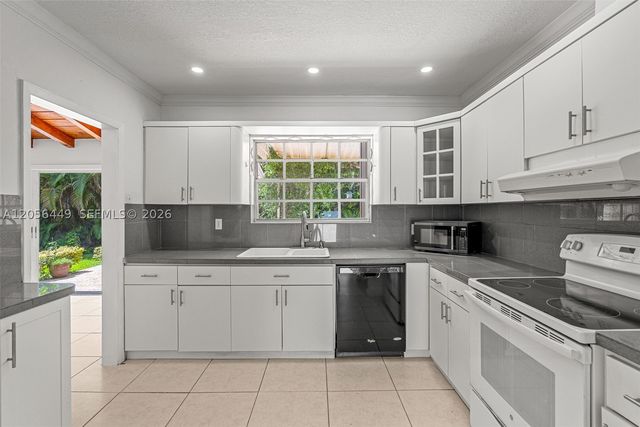 1540 Dorado Ave, Coral Gables, FL 33146