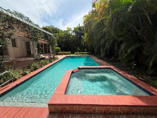 1540 Dorado Ave, Coral Gables, FL 33146