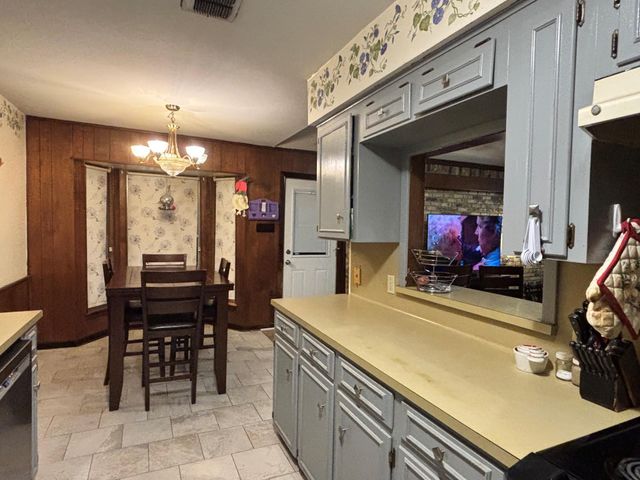 2001 Lamar Drive, Richmond, TX 77469