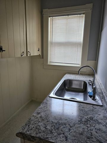 404 Stevens Street 2, Lowell, MA 01851