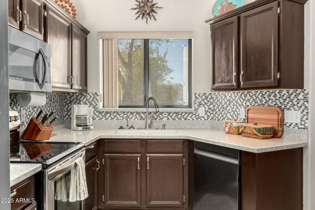 5445 E MCKELLIPS Road 54, Mesa, AZ 85215