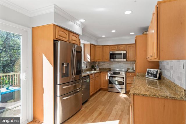10267 GREEN HOLLY TER, Silver Spring, MD 20902