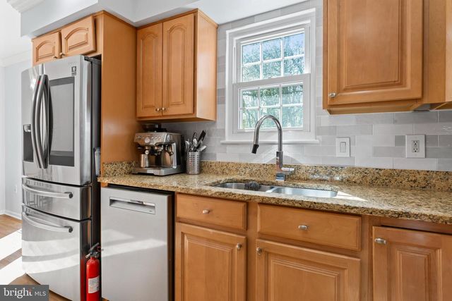 10267 GREEN HOLLY TER, Silver Spring, MD 20902
