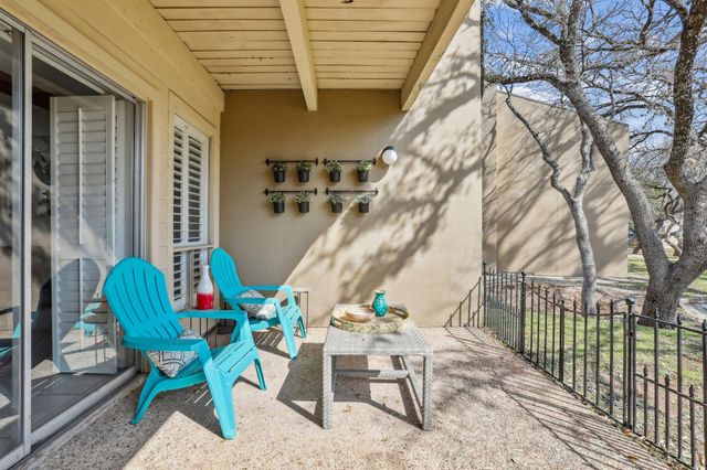 213 Lido ST N2, Lakeway, TX 78734