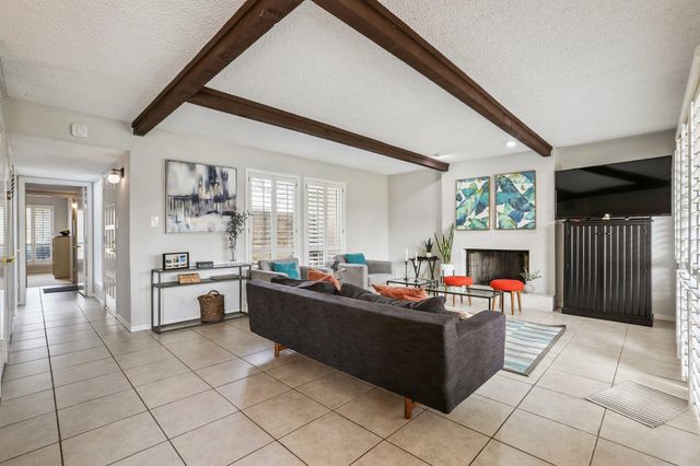 213 Lido ST N2, Lakeway, TX 78734