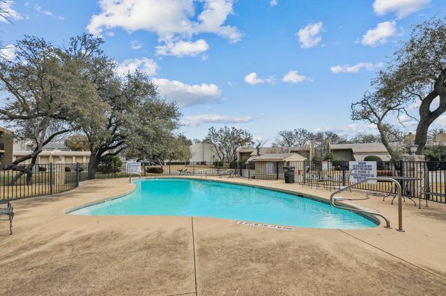 213 Lido ST N2, Lakeway, TX 78734