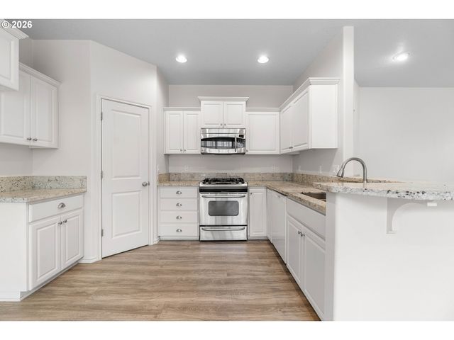 4858 Nw OLIVARES Ter, Portland, OR 97229