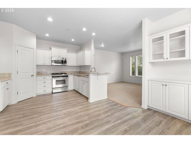 4858 Nw OLIVARES Ter, Portland, OR 97229
