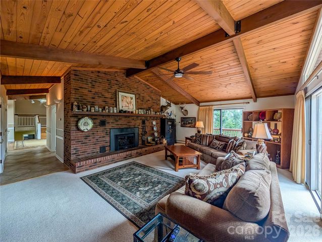 520 Washburn Road, Spruce Pine, NC 28777
